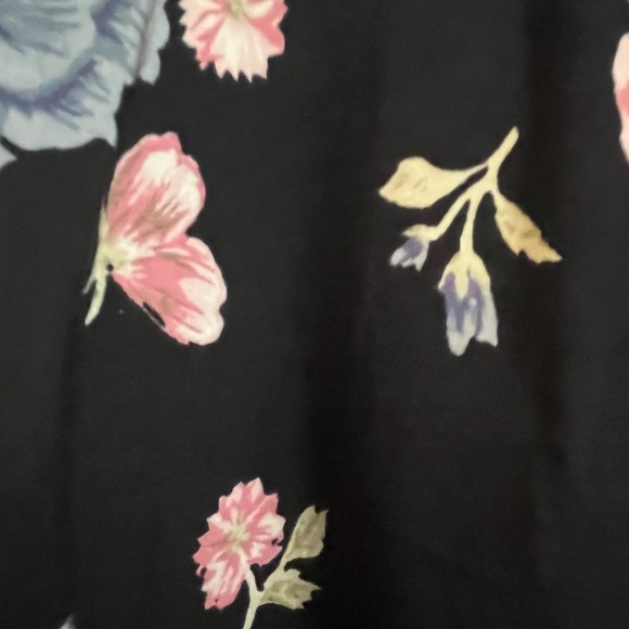 Krazy Kat Vintage Navy Blue with Shades of Pink Flowers Blouse - Picture 12 of 13